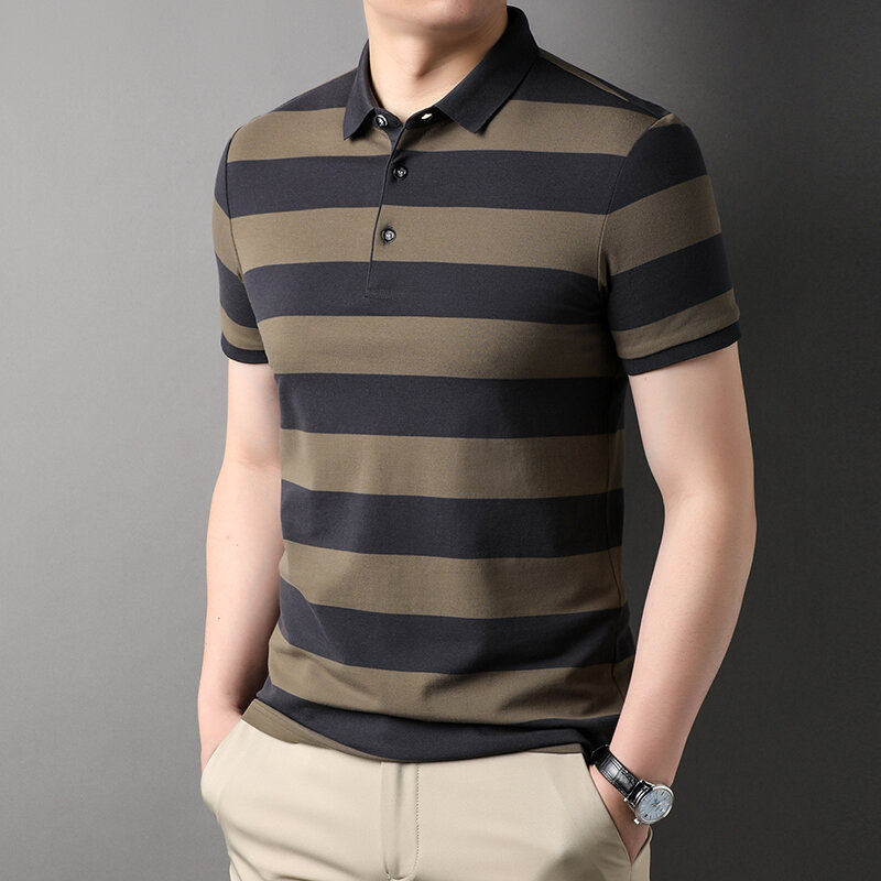 Kaus Polo pria, atasan kasual bercetak garis-garis bisnis lengan pendek gaya olahraga ukuran besar musim panas