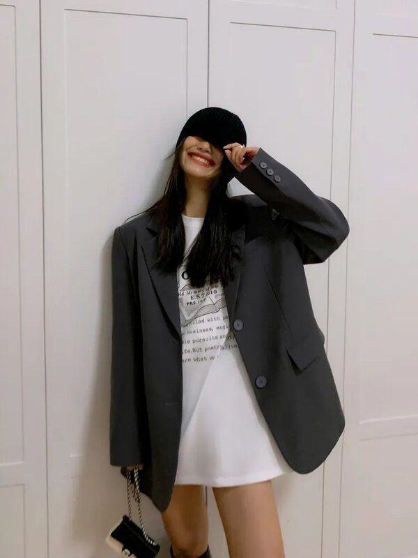 Giacca nera a maniche lunghe per donna moda coreana con spacco sul retro giacca da donna da ufficio giacca autunno inverno cappotto allentato