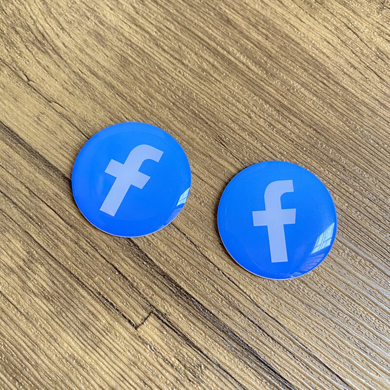 On Metal Instagram Facebook Whatsapp Gmail NFC Tag Sticker Epoxy Lables for Social Media
