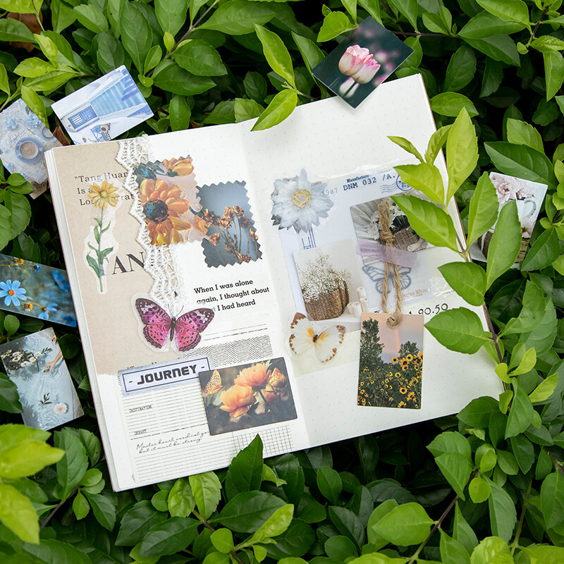 100 pcs Spring summer autumn winter Kraft Paper Mini Greeting Card INS flower Postcard Letter Envelope Decoration LOMO Cards