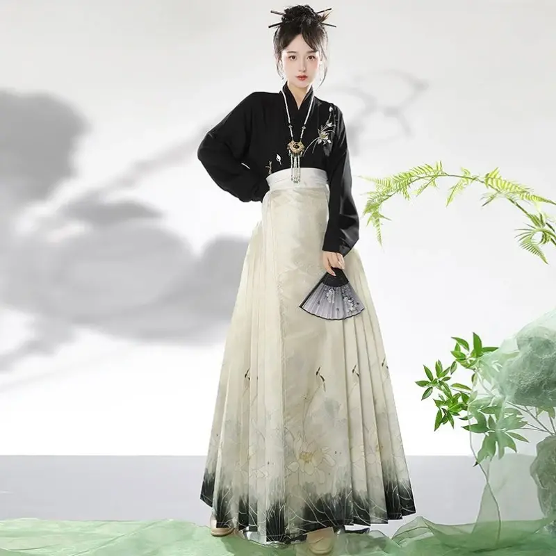 Horse Face Skirt Hanfu Original Chinese Ming Dynasty Women's Traditional Dress Mamianqun Skirt Daily Horse Face Pony Vest Skirt