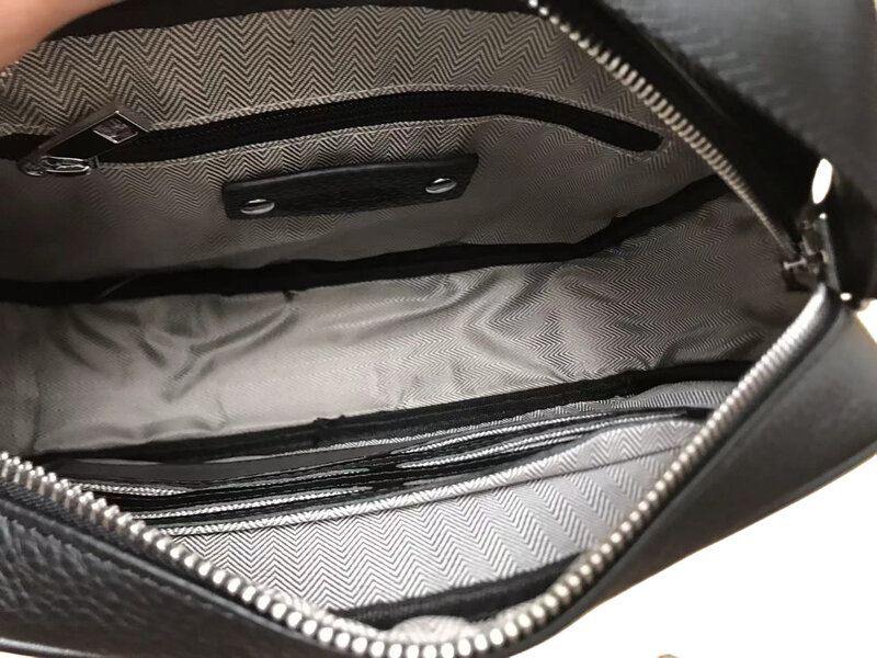 Quadratische Tasche aus Kalbsleder, Schmink tasche