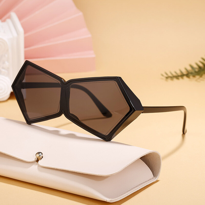 2024 New INS Polygonal Women's One piece Sunglasses Fashion Men's Driving Windshields Trendy Dustproof Goggles Sun Visors UV400