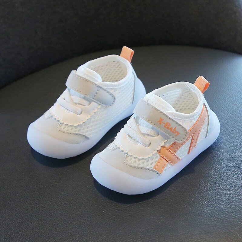 Zapatos de malla transpirable para bebé, niño y niña, zapatillas pequeñas informales antideslizantes con fondo suave de gelatina, color blanco