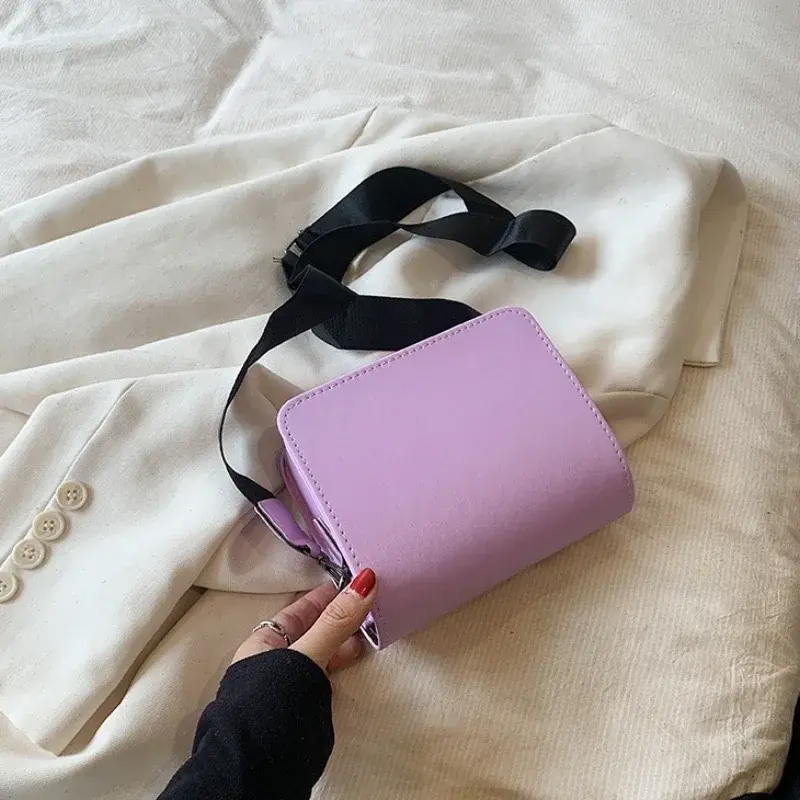 Сумка-мессенджер SL02 Женская однотонная, модная маленькая квадратная сумочка на широком ремешке, в стиле ретро, 2023