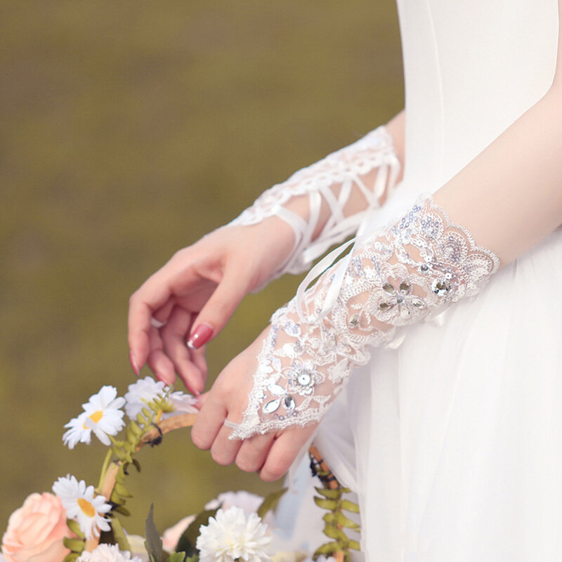 Elegant Lace Short White Fingerless Crystals Flower Girl kid Child Student Party Performance Dancing Wedding Gloves