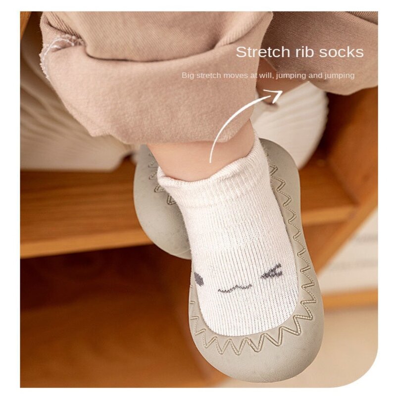 ถุงเท้าเด็กพื้นยางกันลื่นนิ่มลายการ์ตูน4สีกันลื่นรองเท้าเด็กพื้นรองเท้านุ่มสำหรับเด็กทารกเด็กผู้หญิง