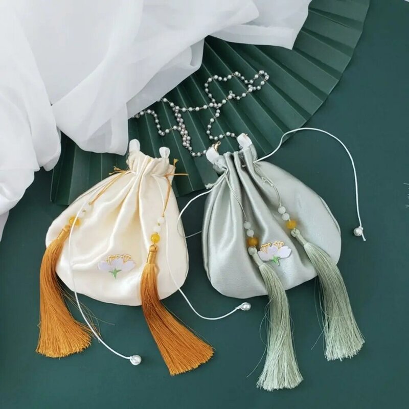 Ethnic Style Hanfu Silk Drawstring Bag Chinese Style Shoulder Bag Embroidery Flower Handbag Tassel Crossbody Bag