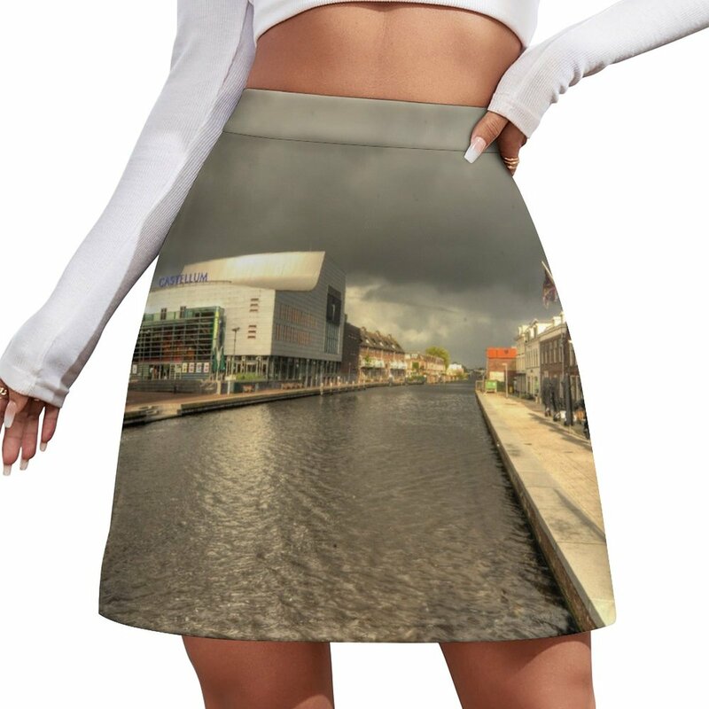 Mini jupe Stormy Day à Alphen aan den Ricrachats pour femmes, vêtements d'été coréens, tendance 2023