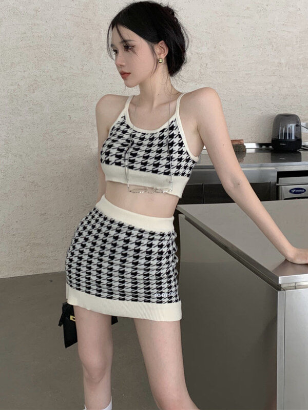 Mini Skirts Sets Women Sexy Slim Design Sweet Cropped Camisole Hot Girls Summer Knitwear Korean Style Leisure Streetwear Stylish
