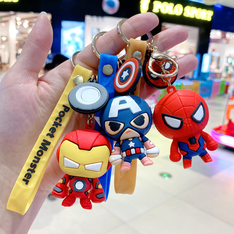 Gantungan kunci Kawii Anime kartun Disney pahlawan Marvel tokoh Spiderman Iron Man rantai kunci tas Model pendantkids hadiah anak-anak