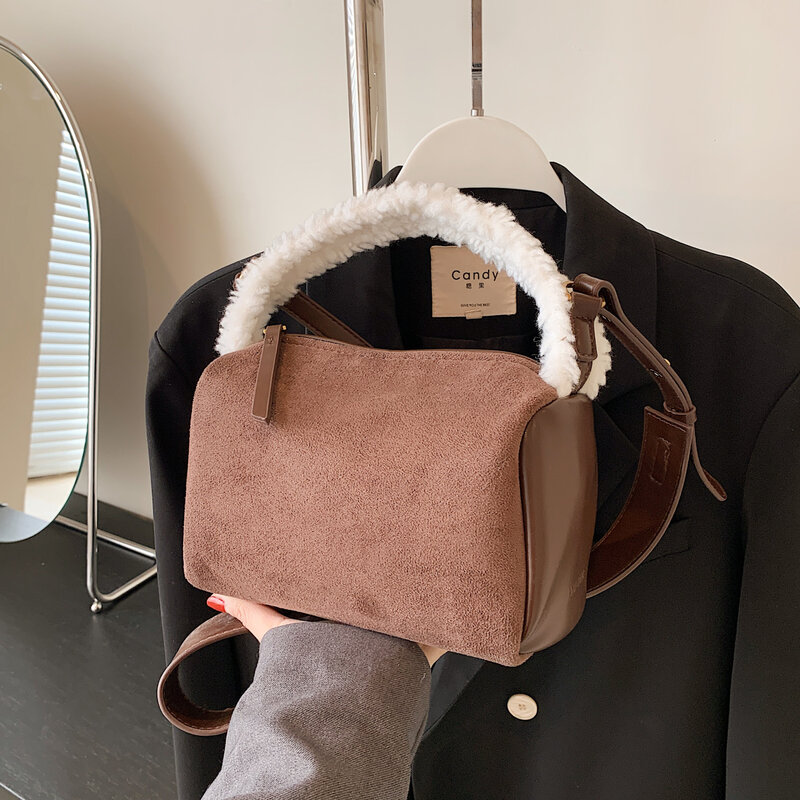 Tas genggam pegangan wol domba hangat untuk wanita, tas tangan kecil tas selempang kulit Suede Retro hangat untuk musim dingin