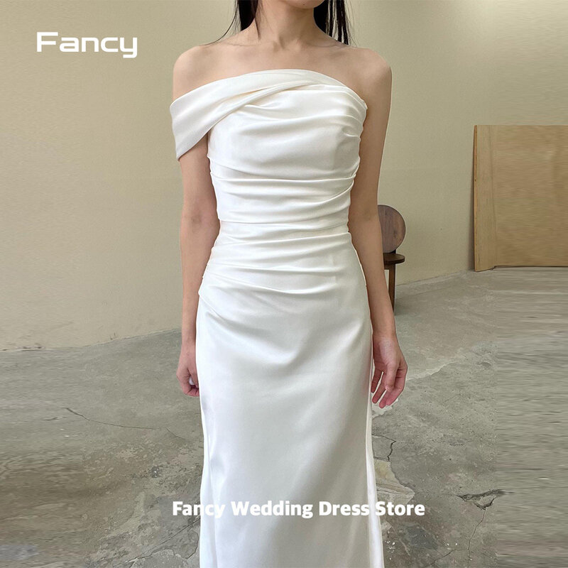 Phantasie elegant eine Schulter weich Korea Satin Brautkleid Fotoshooting ärmel los eine Linie Brautkleid Sweep
