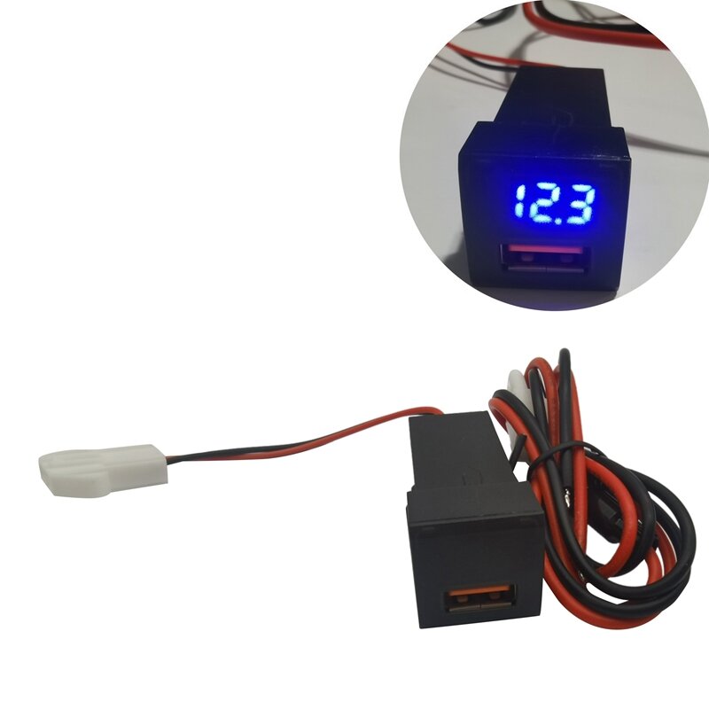 รถ USB Charger Socket กับโวลต์มิเตอร์ดิจิตอลจอแสดงผล LED สำหรับ Toyota QC 3.0 Quick Charge