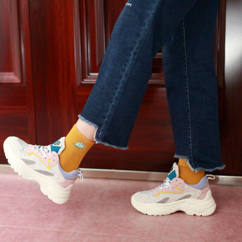 Новые оригинальные дышащие нескользящие носки средней длины с мультяшной вышивкой для девочек