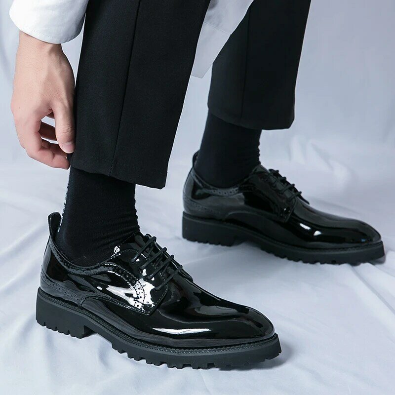 Męskie skórzane buty sznurowane męskie buty spiczaste Oxford ślubne skórzane buty męskie czarne dżentelmen biurowe męskie buty