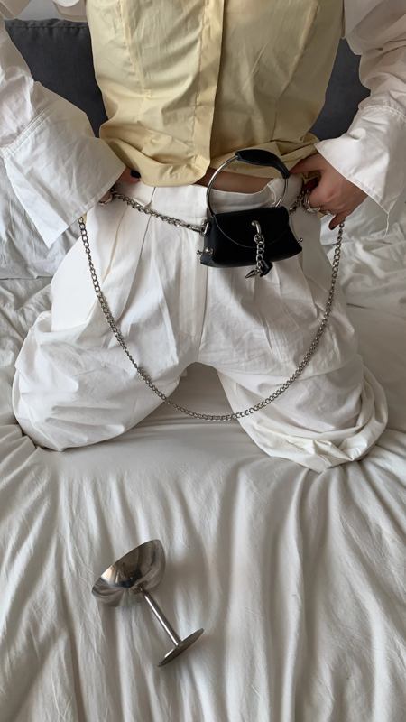 Mini riñonera portátil con remaches para mujer, bolso de cadena con asa de anillo de Metal, bolso cruzado pequeño informal para niñas, diario, diseño de nicho