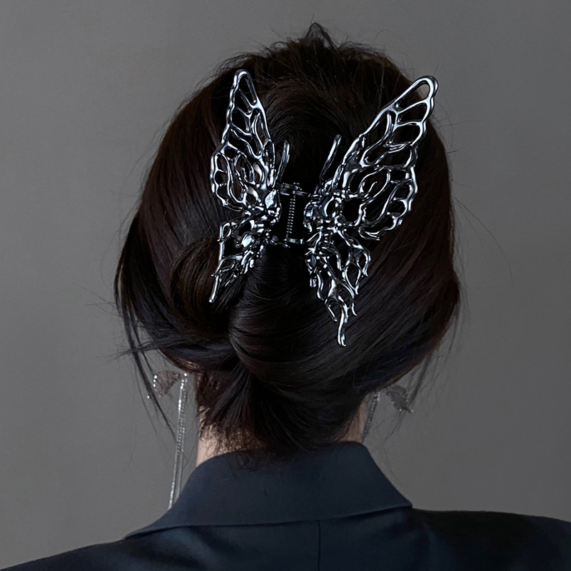 Metal Butterfly Hollow Out Grip Liquid Butterfly Hair Claw Clip para Mulheres Back Head Grab Clip Hair Styling Tool Acessórios para o cabelo