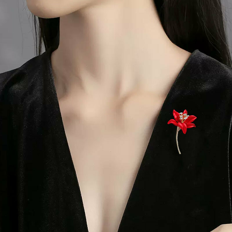 Женская Брошь в виде цветка лилии, трехмерная брошь с красным кристаллом
