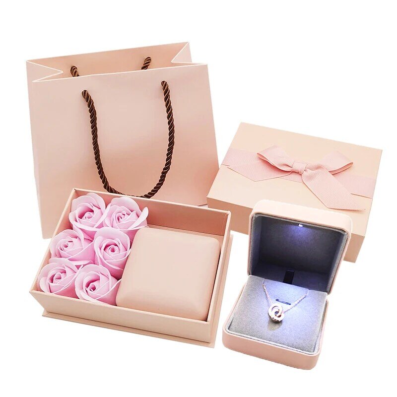 Nowe oświetlenie LED pudełko na biżuterię mydełko w kształcie róży pierścionek kolczyki bransoletka z wisiorkiem Organizer skóra PU do prezent ślubny biżuteria pudełka do przechowywania