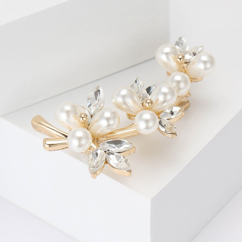 Magnifiques broches de bouquet de perles et de cristaux pour femmes, épingles à fleurs unisexes, 2 couleurs disponibles, accessoires de fête décontractés, cadeaux