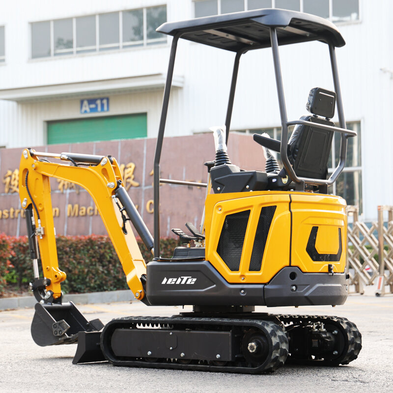 Agricultural  Multifunction hydraulic Mini Excavator 2.5Ton Tracked Enclosed Cab Small Digger For Sale Factory Customization