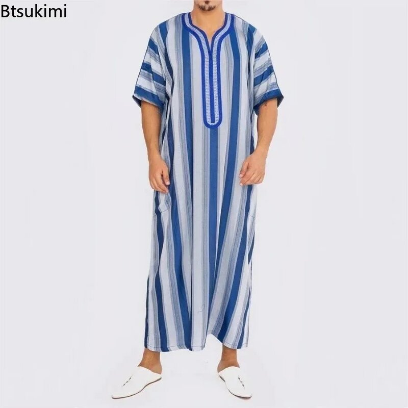 2024 Männer Muslim Thobe Nahost Jubba Thobe Langarm islamische Robe Männer muslimisches Kleid Saudi-Arabisch Kapuze Thobe Abaya männlich