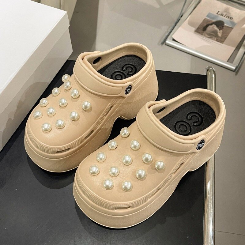 9cm Thick Women's Hole Shoes Cute Pearl Solid Solid Solid Bottom Anti Slip Women's Garden Shoes Soft Sole Wearing Beach Slippers
