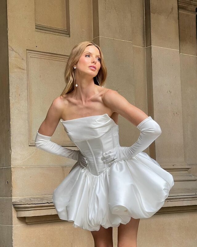 Женское свадебное платье-трапеция It's yiiya, белое мини-платье без бретелек с драпировкой на лето 2019