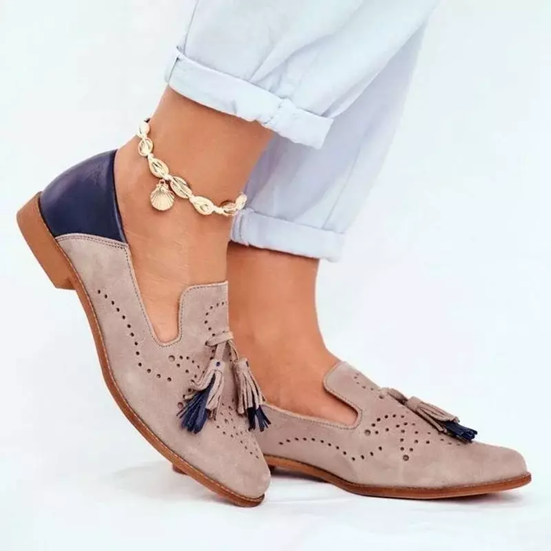 Sepatu pantofel wanita, Kasut kulit domba asli Moccasin ujung lancip, sepatu datar buatan tangan ukir warna cocok bernafas 2023