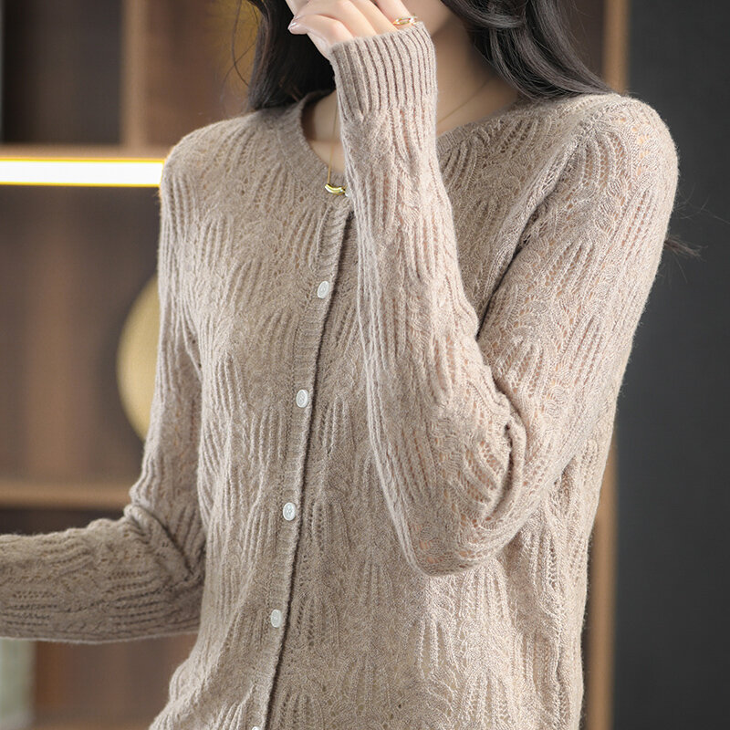 Suéter de punto con cuello redondo para mujer, chaqueta con agujeros trenzados, primavera y otoño, versión coreana, novedad de 2022