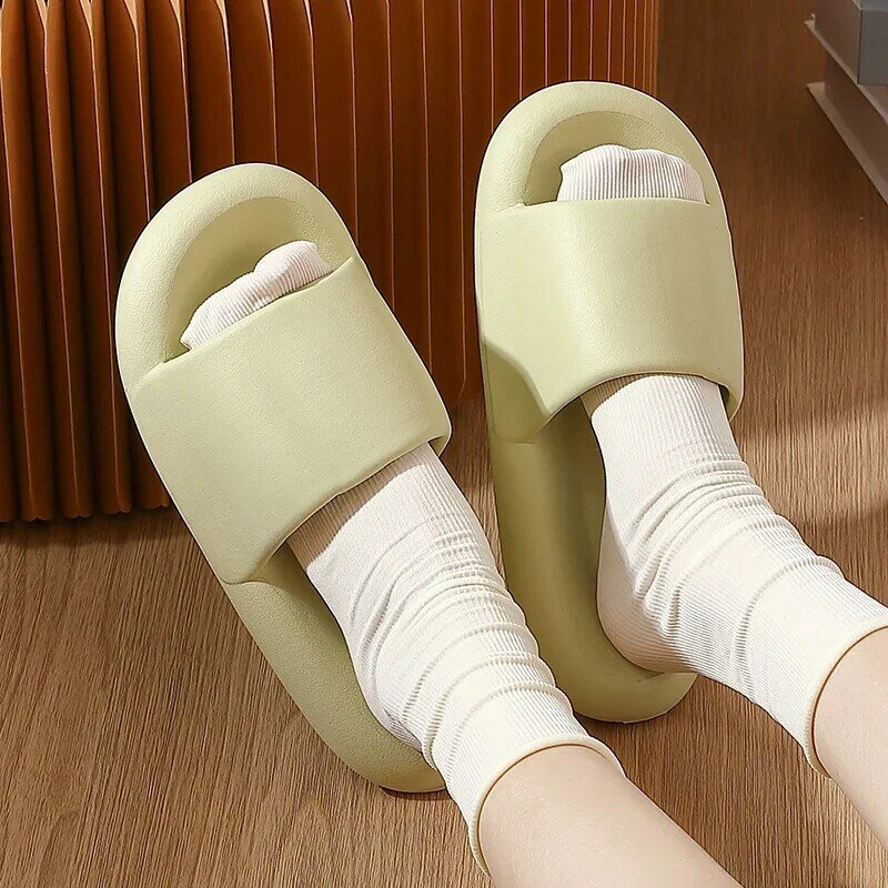 New Cloud Soft EVA Slippers Couples Home Outdoor Slipper Summer Beach Sandals Men Flip Flops Women Bedroom Thick Bottom Shoes