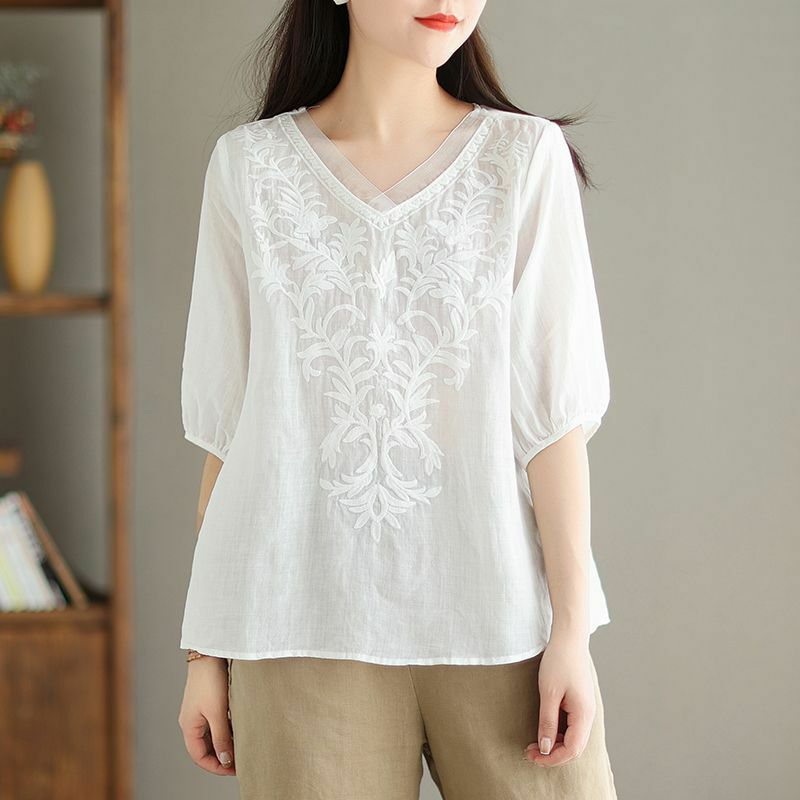 Women's 2024 Summer New Patchwork V-neck Lace Embroidery Fashion Casual Solid Color Simple Casual Versatile Half Sleeve Shirts