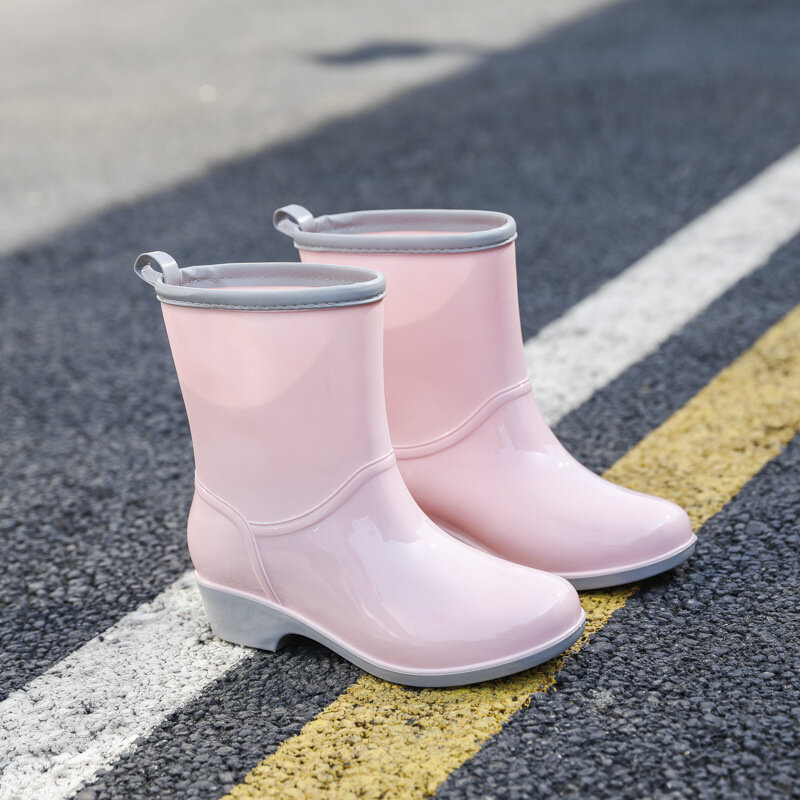 New Rubber Women's Rain Boots PVC Waterproof Fashion Outdoor Leisure Non-slip Solid Color Women's Rain Boots Women's Water Shoes