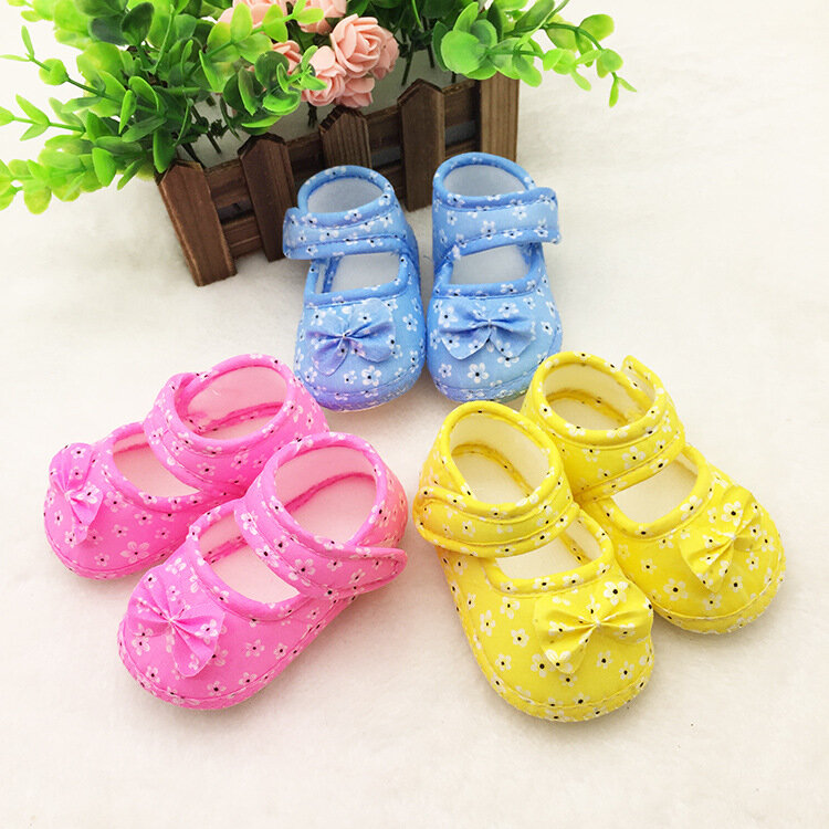 Newborns Fashion Solid Color Casual Shoes Princess Shoes Soft-soled Sneakers 0-18 Months Baby Bed Shoes Baby Walking Shoes