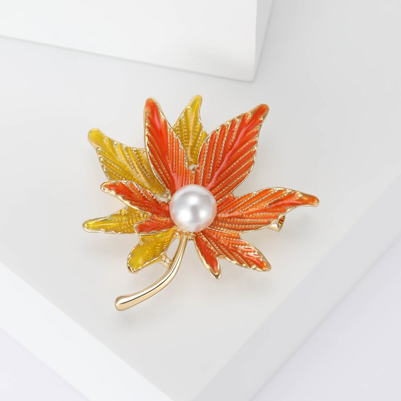 Broches de hoja de arce de perla esmaltada para mujer, alfileres botánicos Unisex, 3 colores disponibles, accesorios de fiesta casuales, regalos de moda