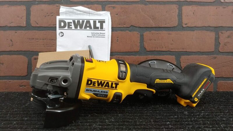 DCG418 DeWalt 60V FLEXVOLT 4 1/2 "-6" ลูกหมูไร้แปรง-*** ใหม่ *** ตัวถังเท่านั้น