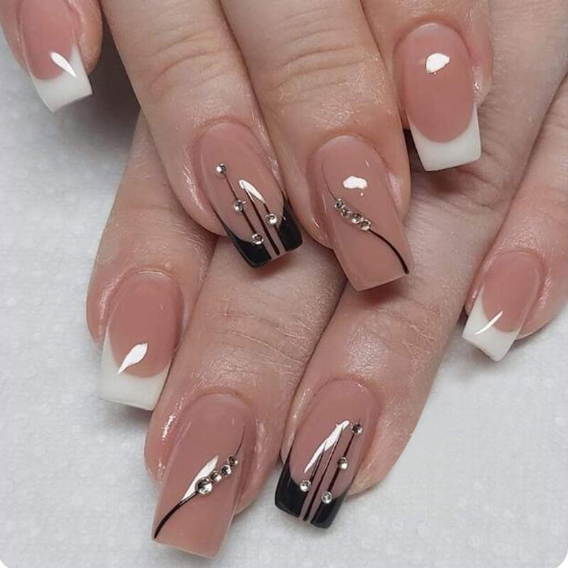 24 pz bianco nero unghie finte corte con Design di strass stampa staccabile sulle unghie acrilico copertura completa Nail Art Nail Tips