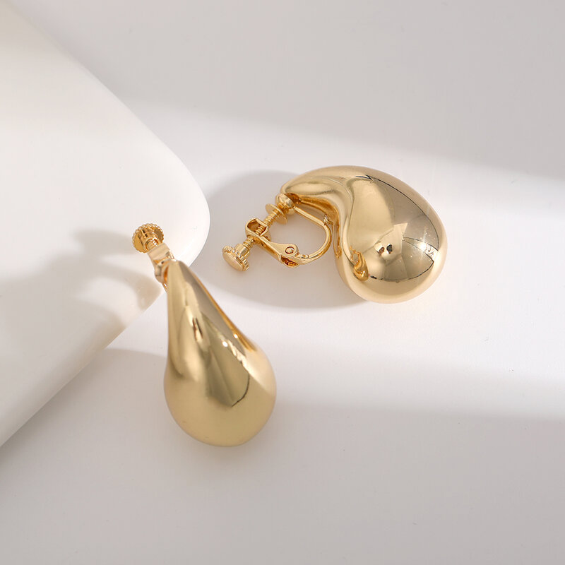 Anting-anting klip on kubah Chunky antik untuk wanita anting-anting emas mengkilat warna-warni bentuk tetesan air mata tanpa tindik 2023 perhiasan trendi