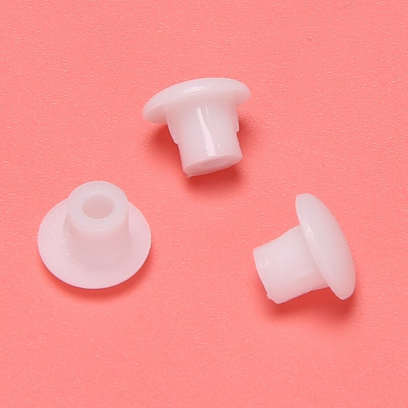 白いプラスチック製のスクリューキャップ,丸い形のカバー,直径5mmの穴のふた,50個。