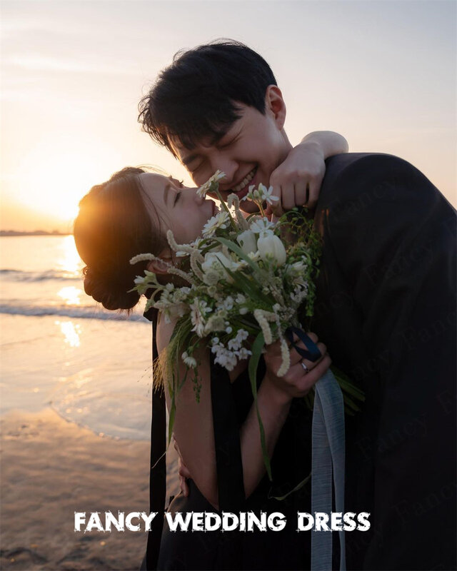 Vestido de novia de satén de línea A para fotografía en la playa, cinta de cuello sin tirantes, Simple, elegante, negro, Corea, regalo, hecho A medida