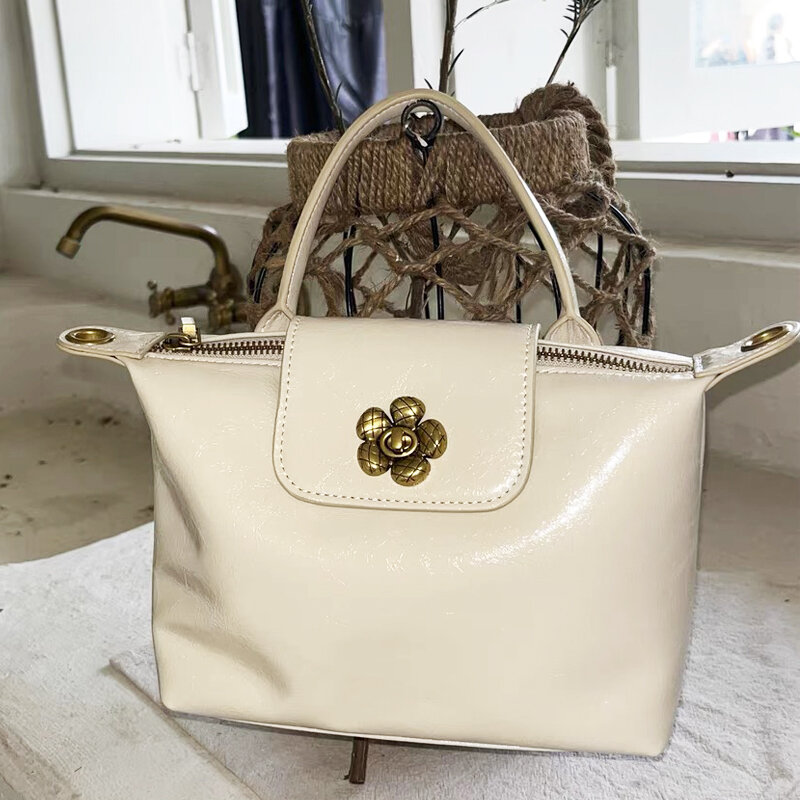 Tas gaya Inggris untuk wanita tas desainer mewah dan dompet 2024 baru di PU antik berpayet pegangan atas bahu kecil bunga