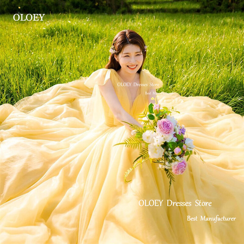 Oloey Gele Organza Lange Prom Jurken Korea V-Hals Eenvoudige Tuinfeest Avondjurken Sweep Trein Formele Bruid Jurk Fotoshoot