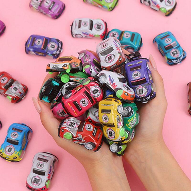 Set mainan mobil isi 5 buah, mobil mainan tarikan belakang kartun untuk pesta anak-anak, mobil mainan inersia dengan motif untuk ulang tahun