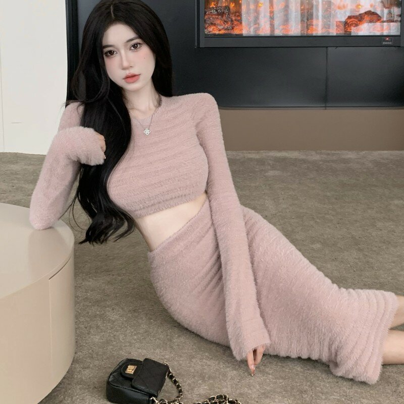 Conjunto de dos piezas de moda coreana para mujer, Top corto de punto de Mohair Rosa dulce + minifalda Sexy Bodycon, suéter, novedad de 2022