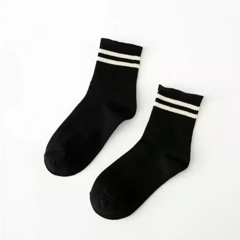 Mid-Tube Herren hersteller Großhandel Mid-Tube Herren einfarbige Socken für Erwachsene Sports ocken und Fußbad