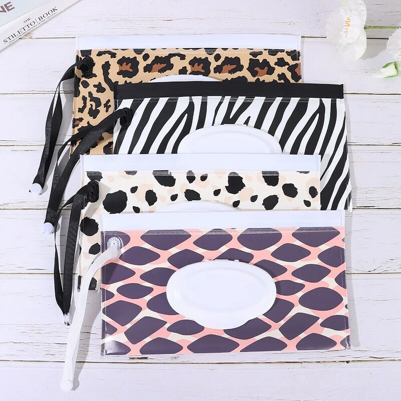 New Baby Wet Wipe Pouch Fashion Snap-Strap Refillable Wet Wipes Bag Flip Cover Tissue Box Outdoor Useful Baby Stroller Accessory