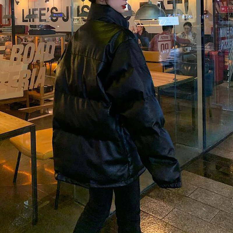 Frauen Puffer Parkas solide schwarz helle Farbe dicke koreanische Winter Kunstleder Jacke lose übergroße Mäntel weibliche matte Oberbekleidung