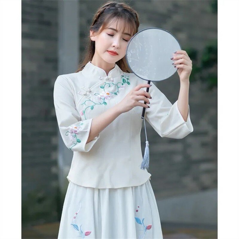 Strój Tang Cheongsams Vintage odzież etniczna tradycyjne chińskie ubrania kobiet chińskie tradycyjne kostium damski haftowany Top
