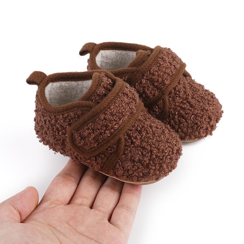 Jesienna zima ciepła buty dziecięce dla niemowląt pluszowa miękka wełna pierwsze chodziki pluszowe pogrubione buty dla noworodka obuwie antypoślizgowe 0-18M